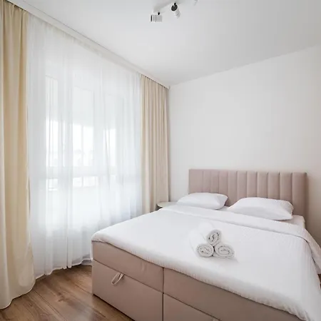 Wlochy Rownolegla Cosy By Bookinghost Apartment *