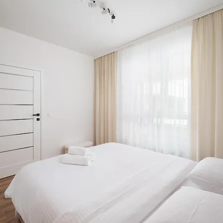Apartamento Włochy Równoległa Cosy By Bookinghost